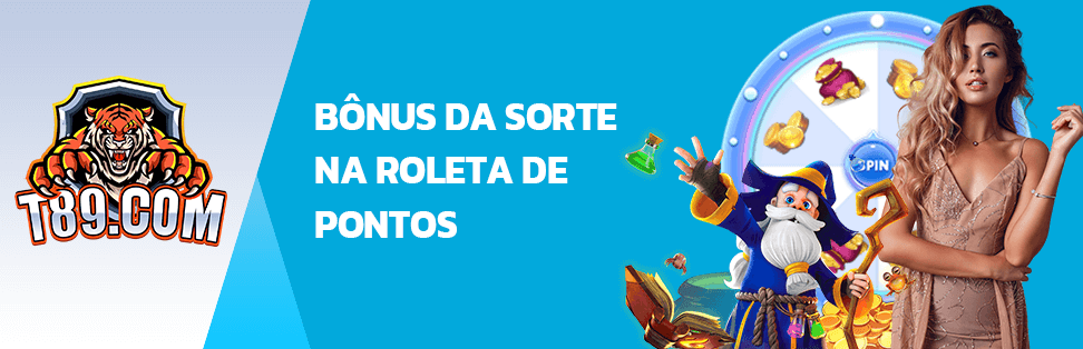 pessoas jogando cartas